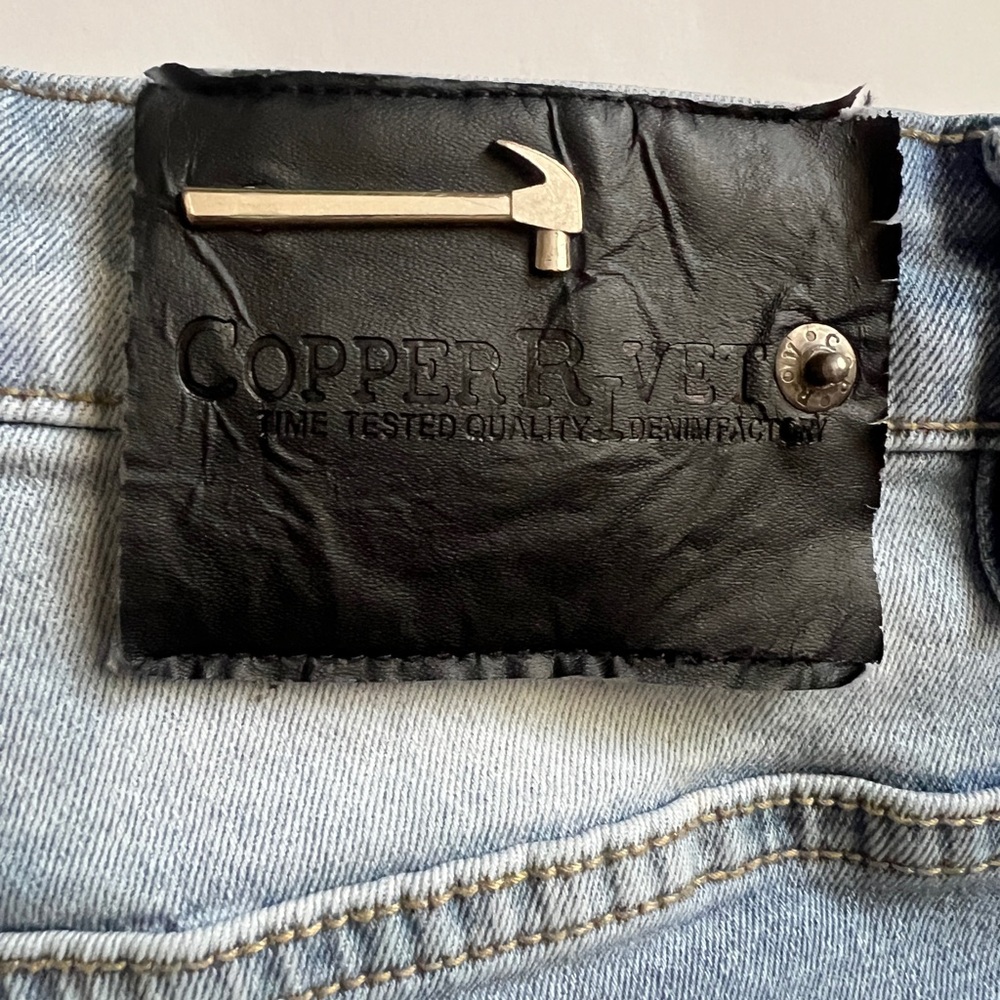 Copper Rivet Distressed Blue Jeans Size 29/32